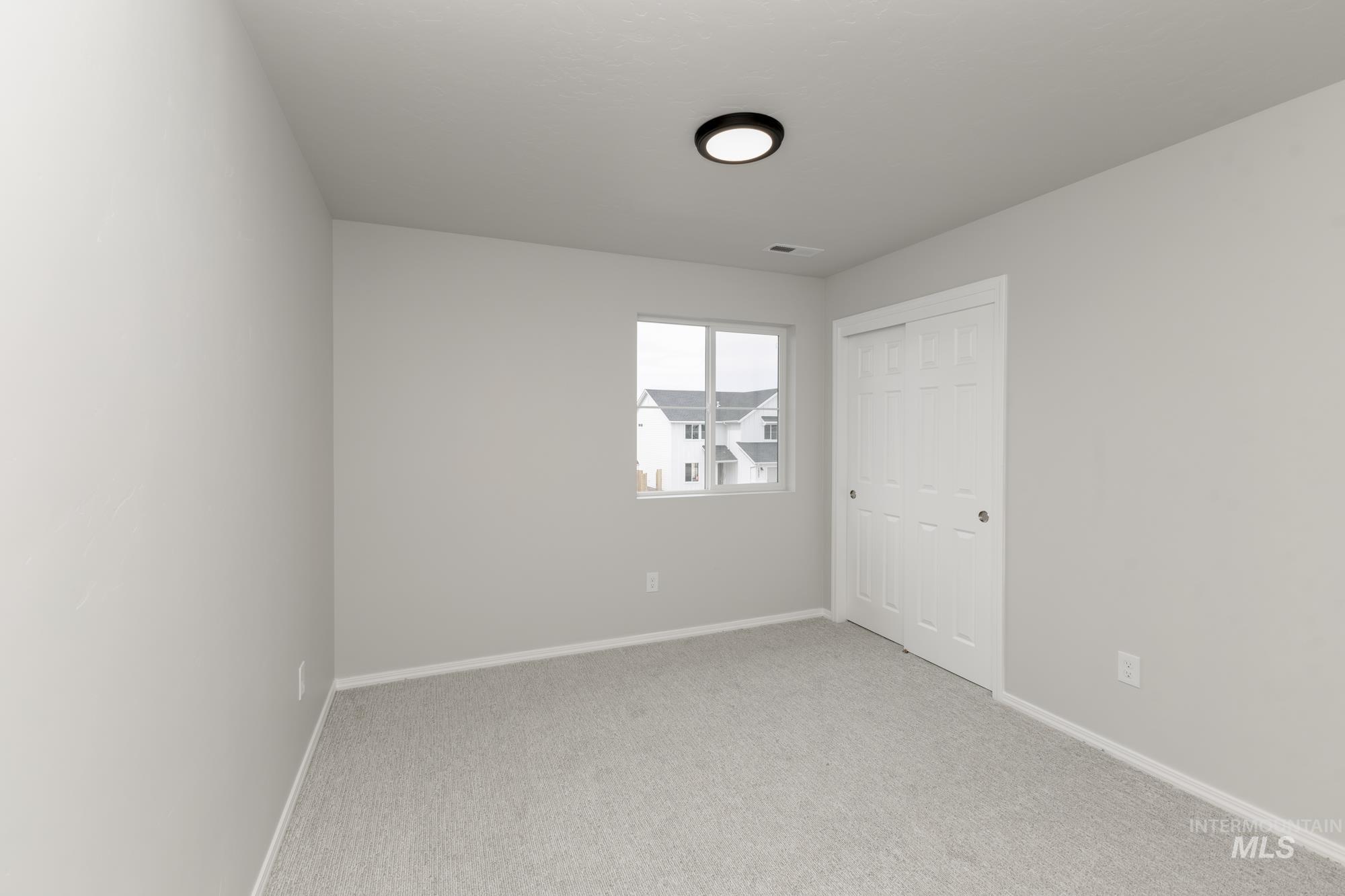 12842 Ropers St Property Photo 17