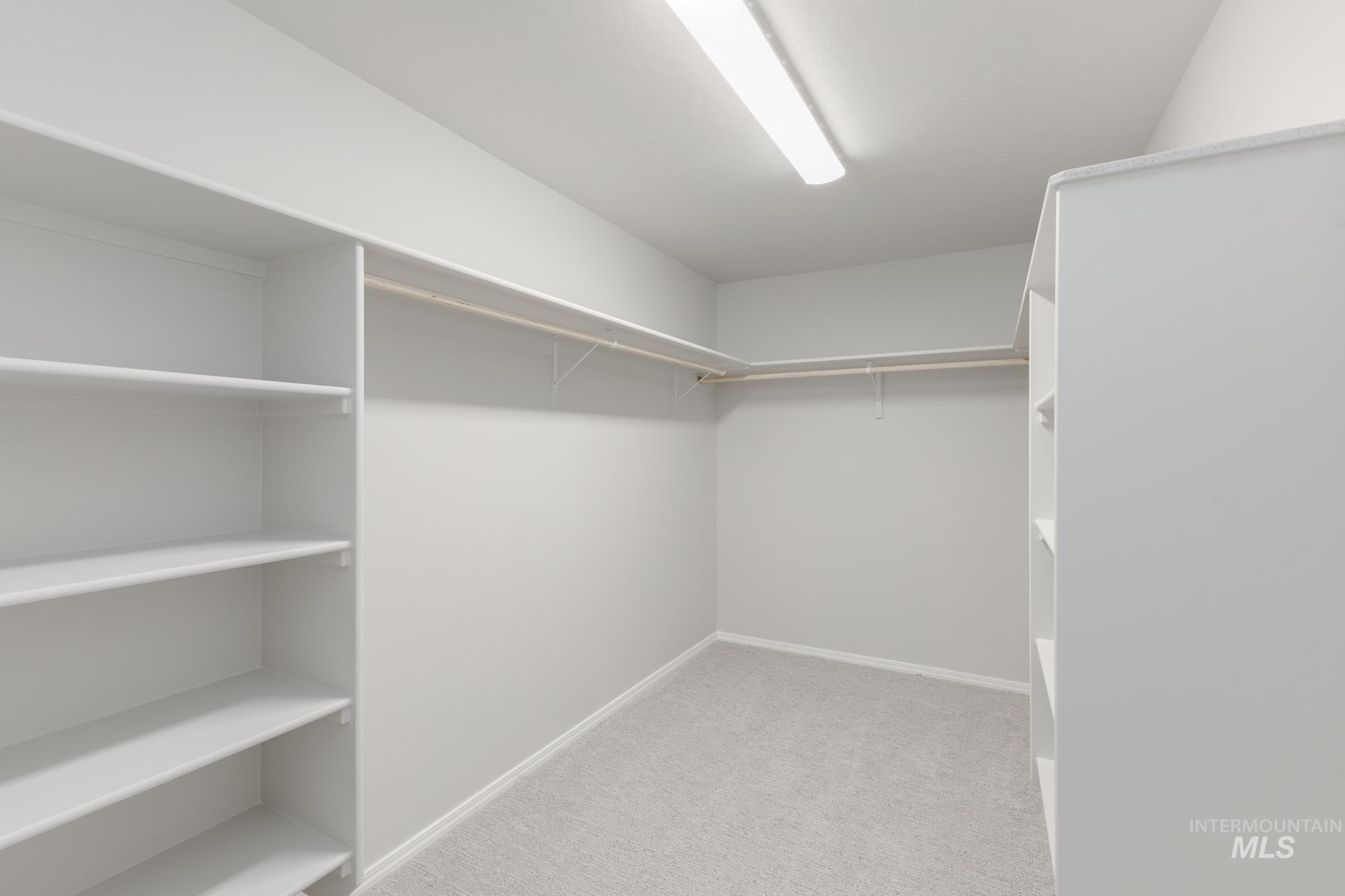 12842 Ropers St Property Photo 29