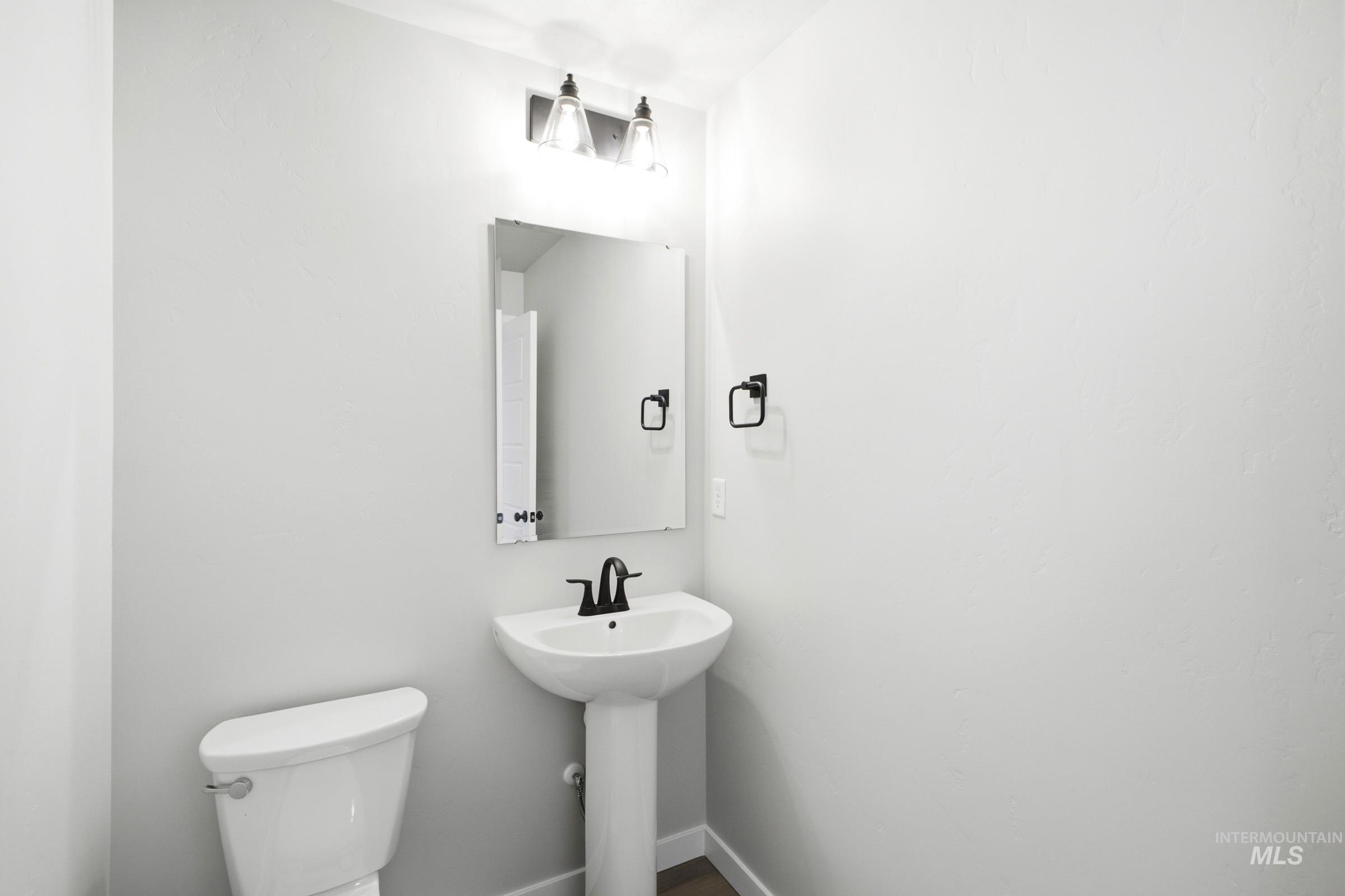 12853 Decatur St Property Photo 11