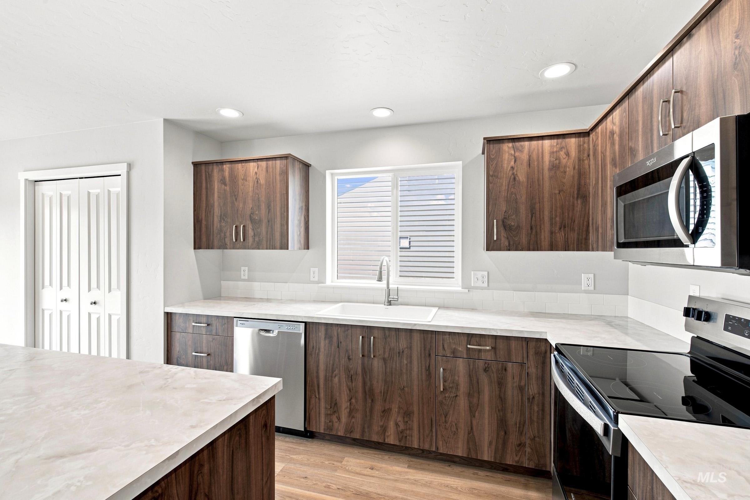 16638 N Shorthorn Lp Property Photo 4