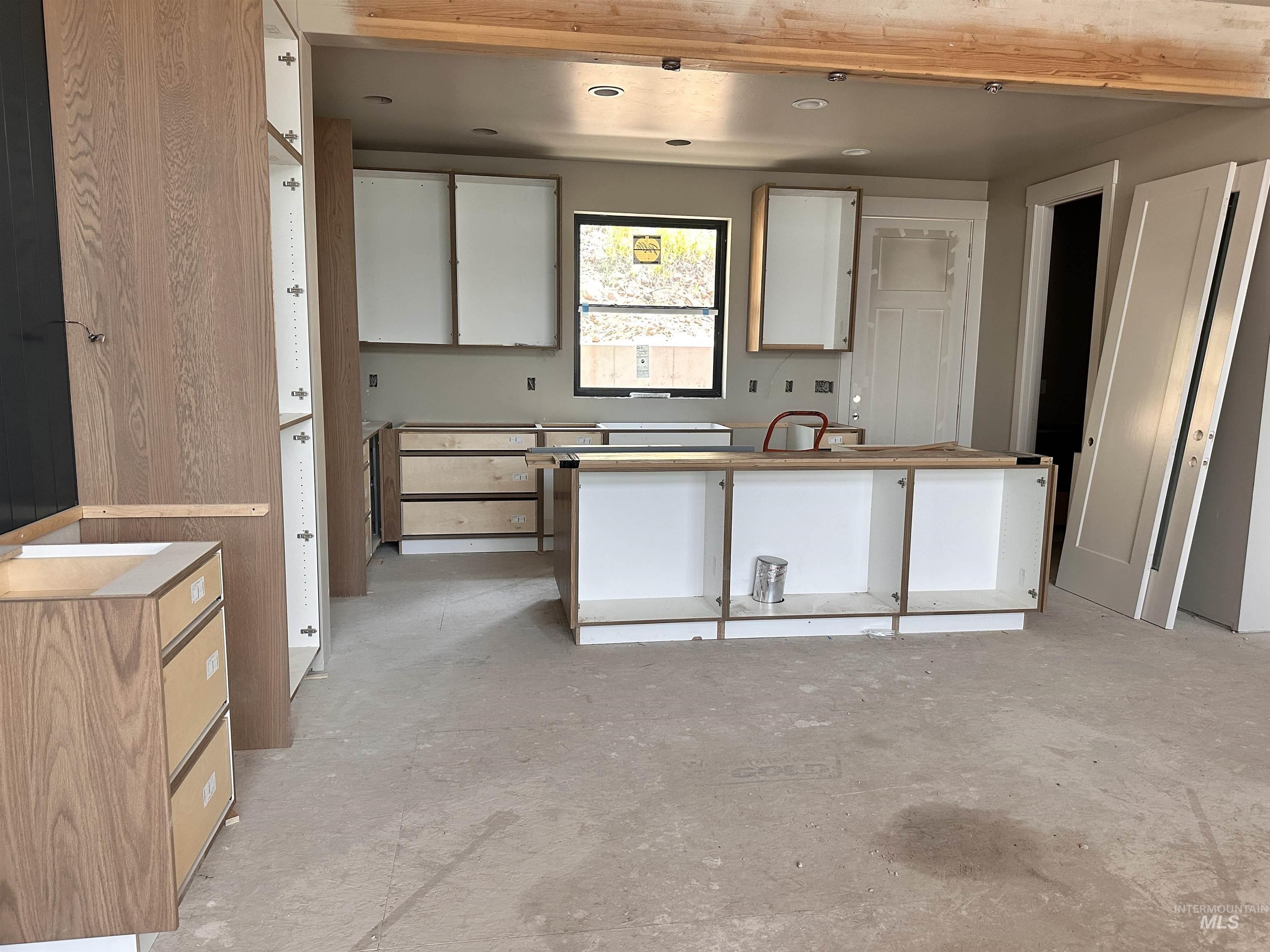 1125 Aspen Ridge Property Photo 3