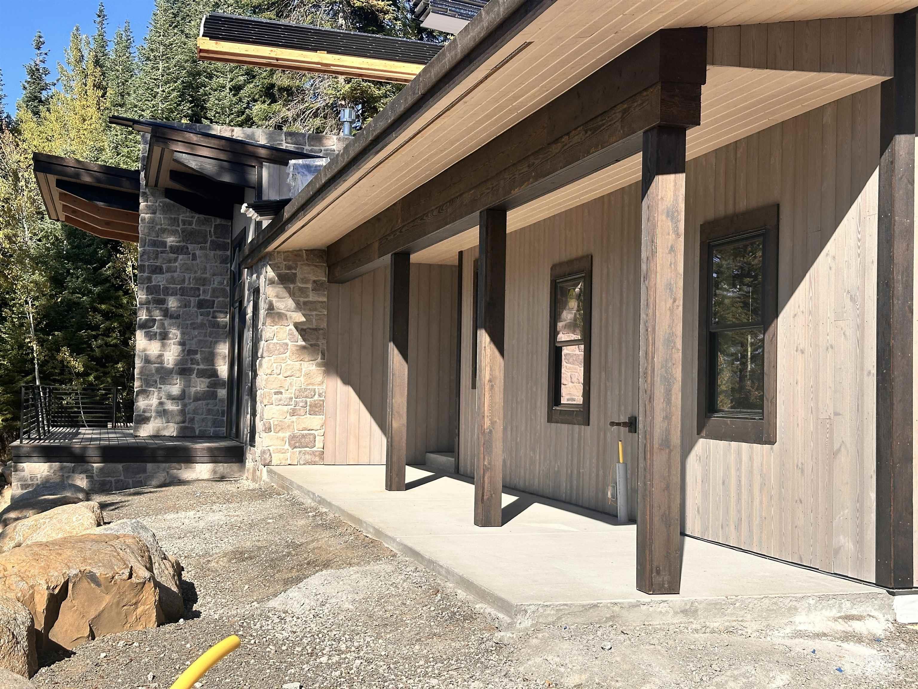 1125 Aspen Ridge Property Photo 3