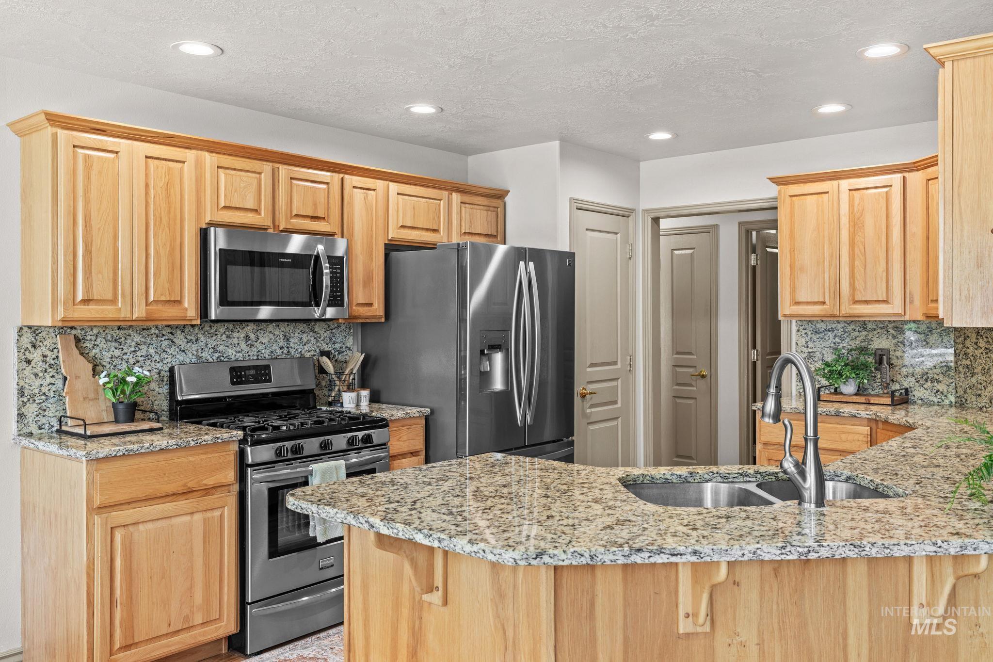 14940 Alkmaar St Property Photo 18