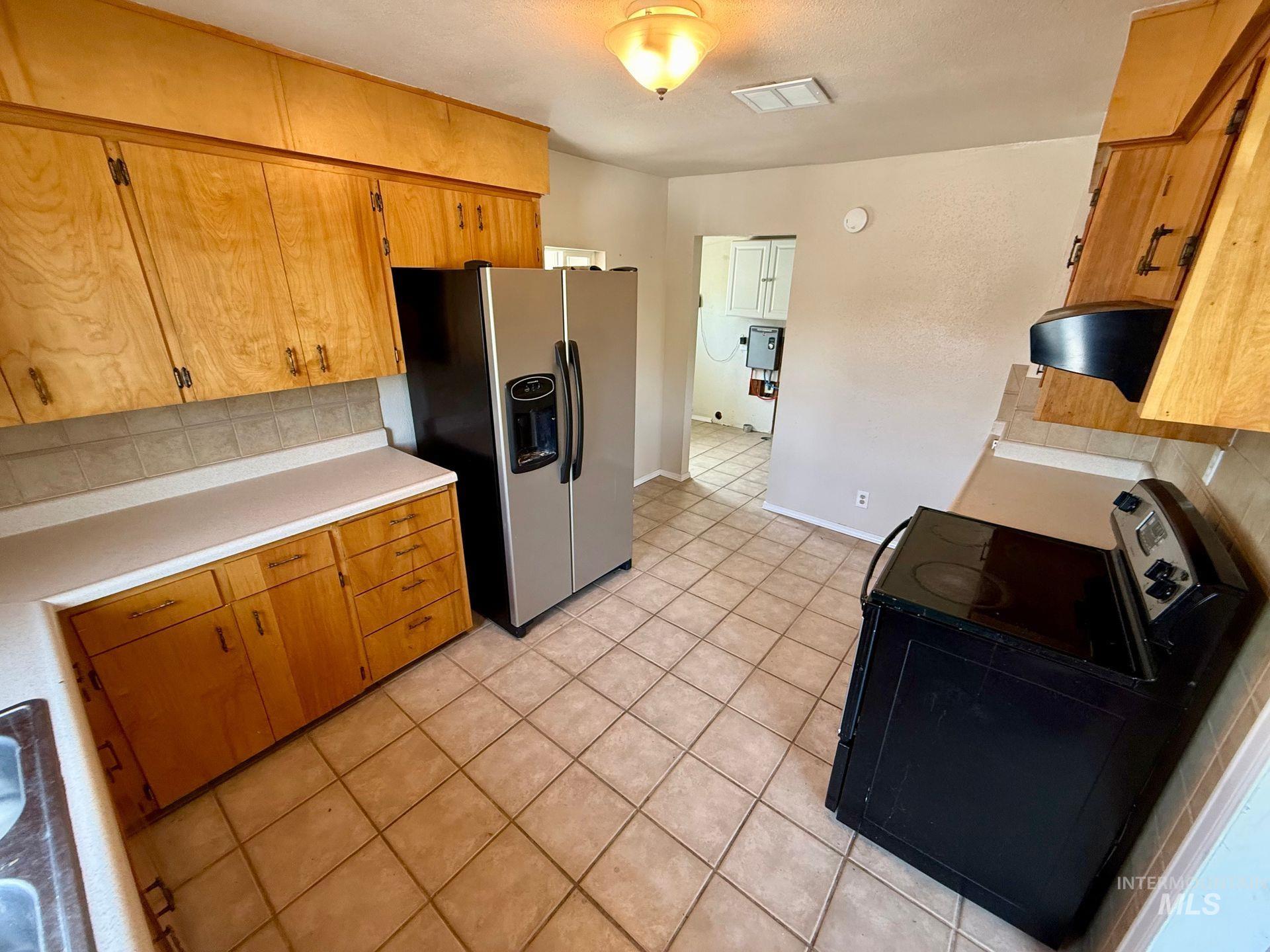 1225 Mccarroll St Property Photo 3