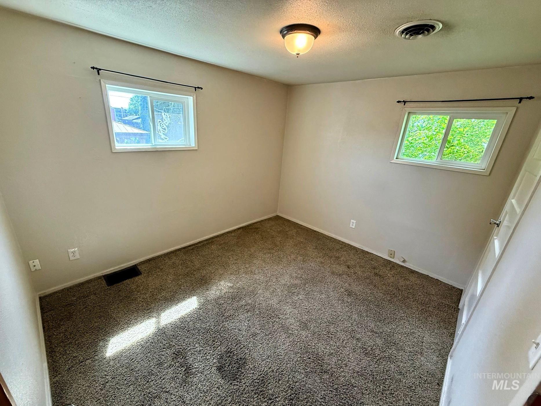 1225 Mccarroll St Property Photo 7