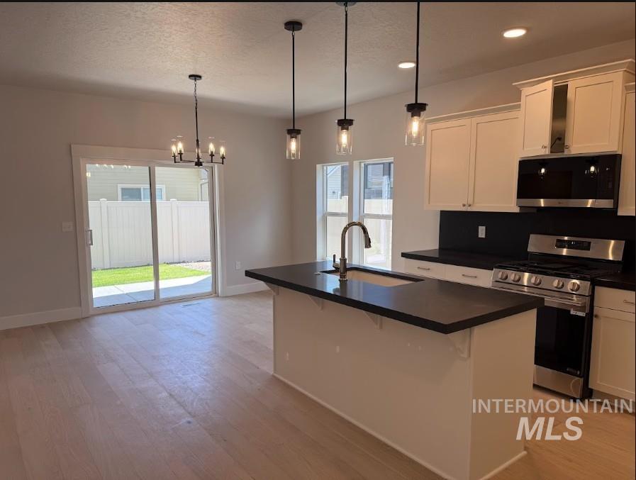 665 W Wrangler Property Photo 2