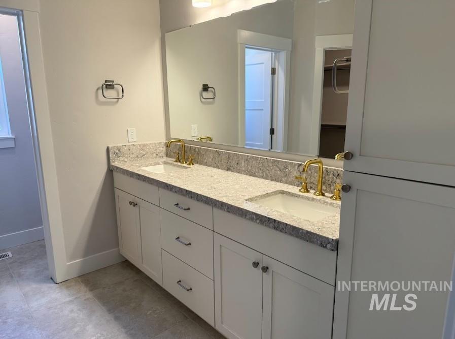 665 W Wrangler Property Photo 8
