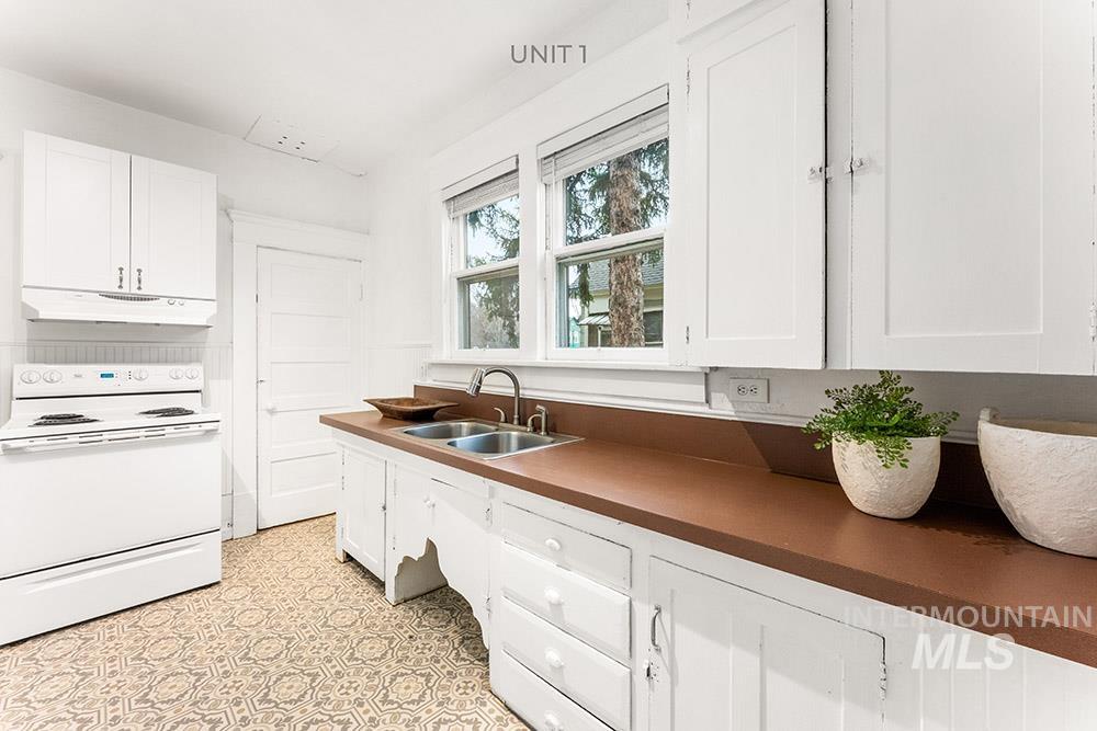 1818 W Washington St Property Photo 7