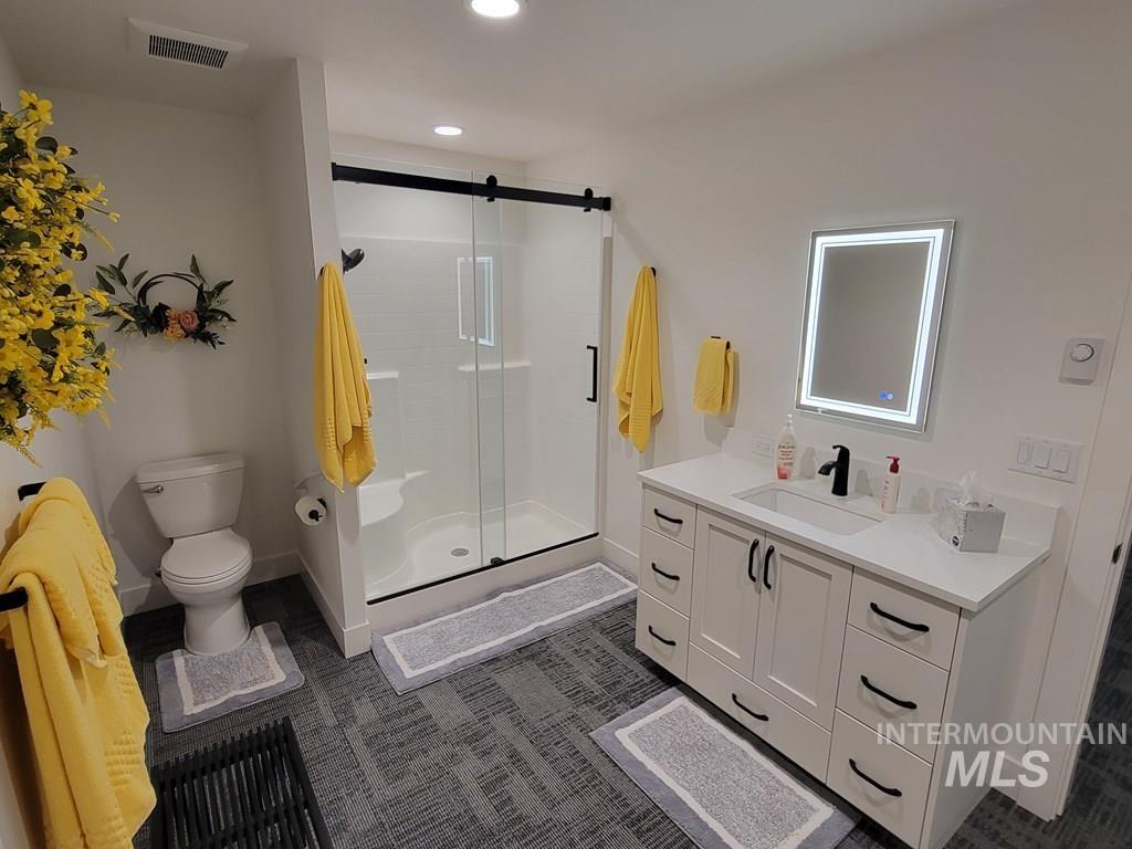 579 Noland Road Property Photo 15