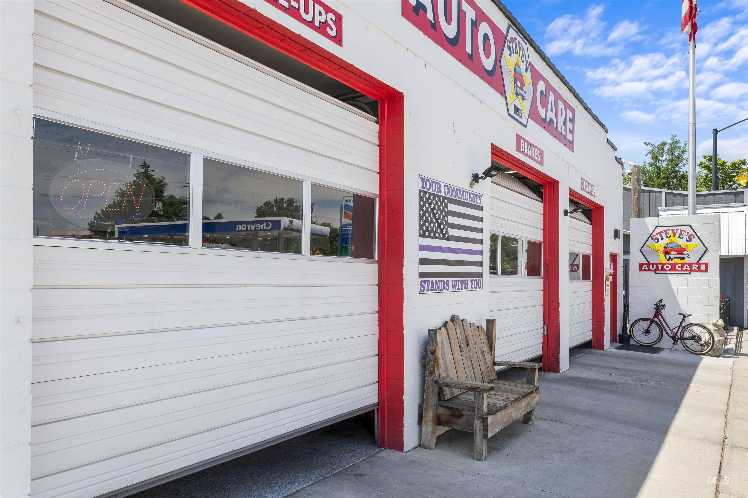 10915 W State Property Photo 4