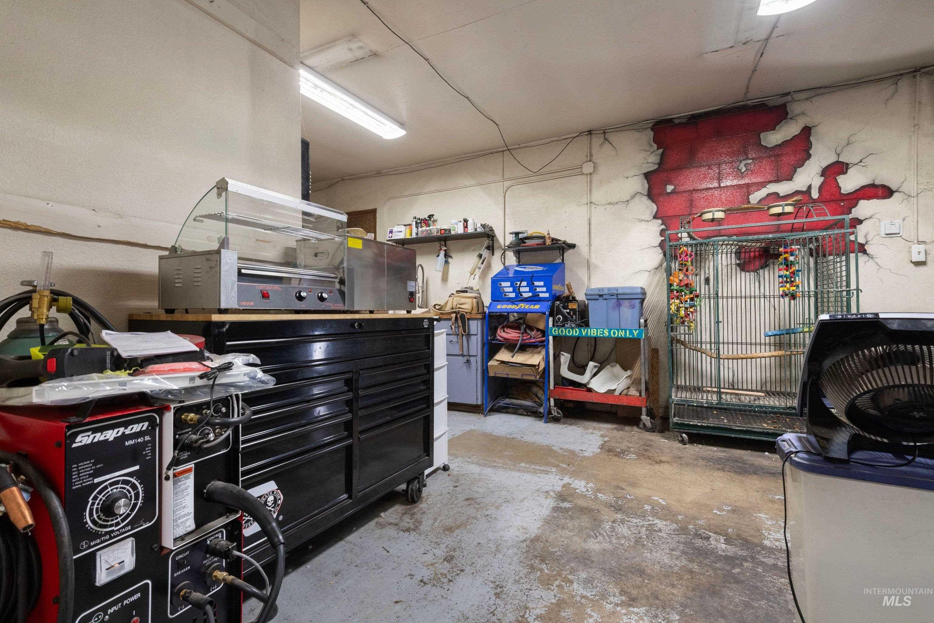 10915 W State Property Photo 23
