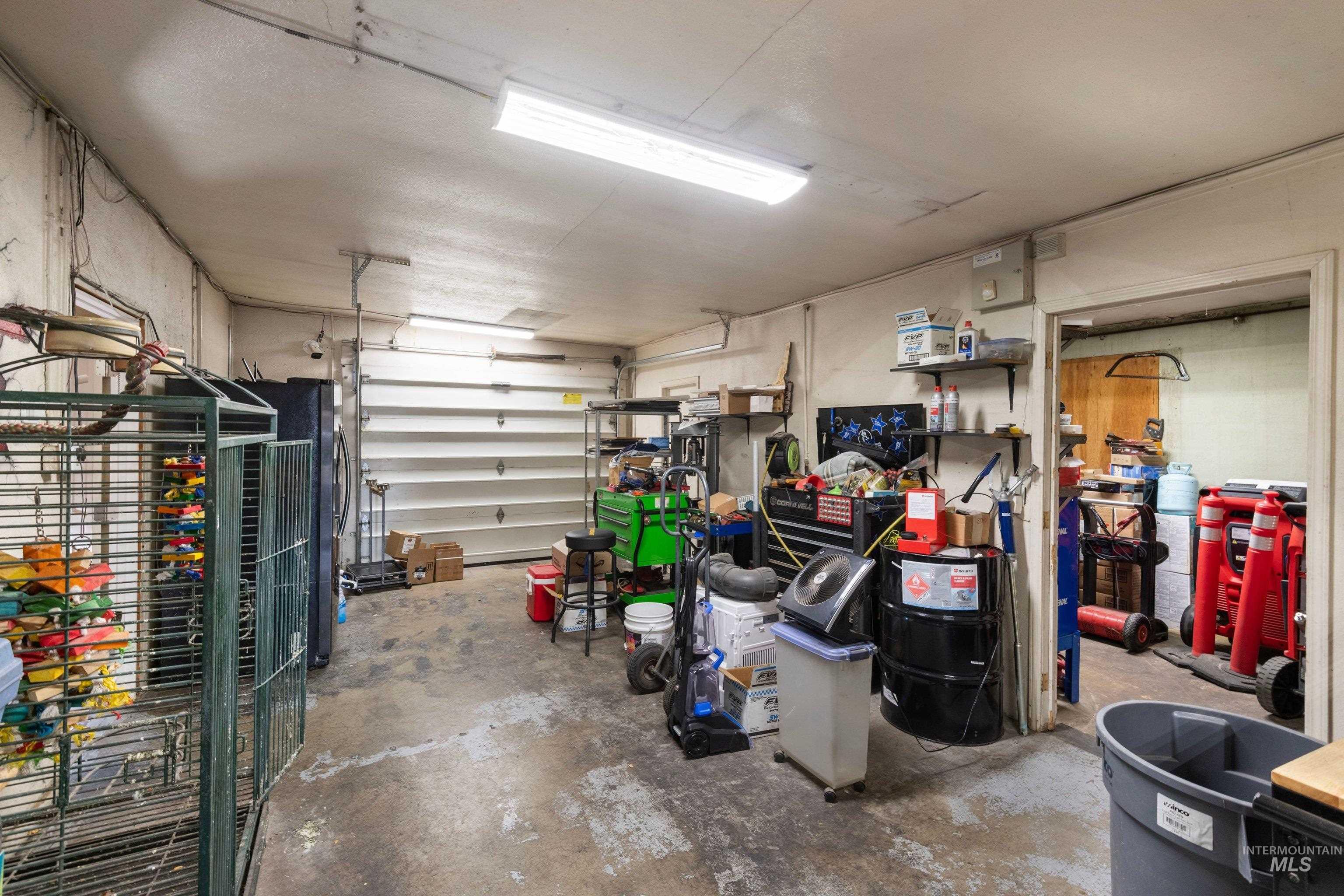 10915 W State Property Photo 28
