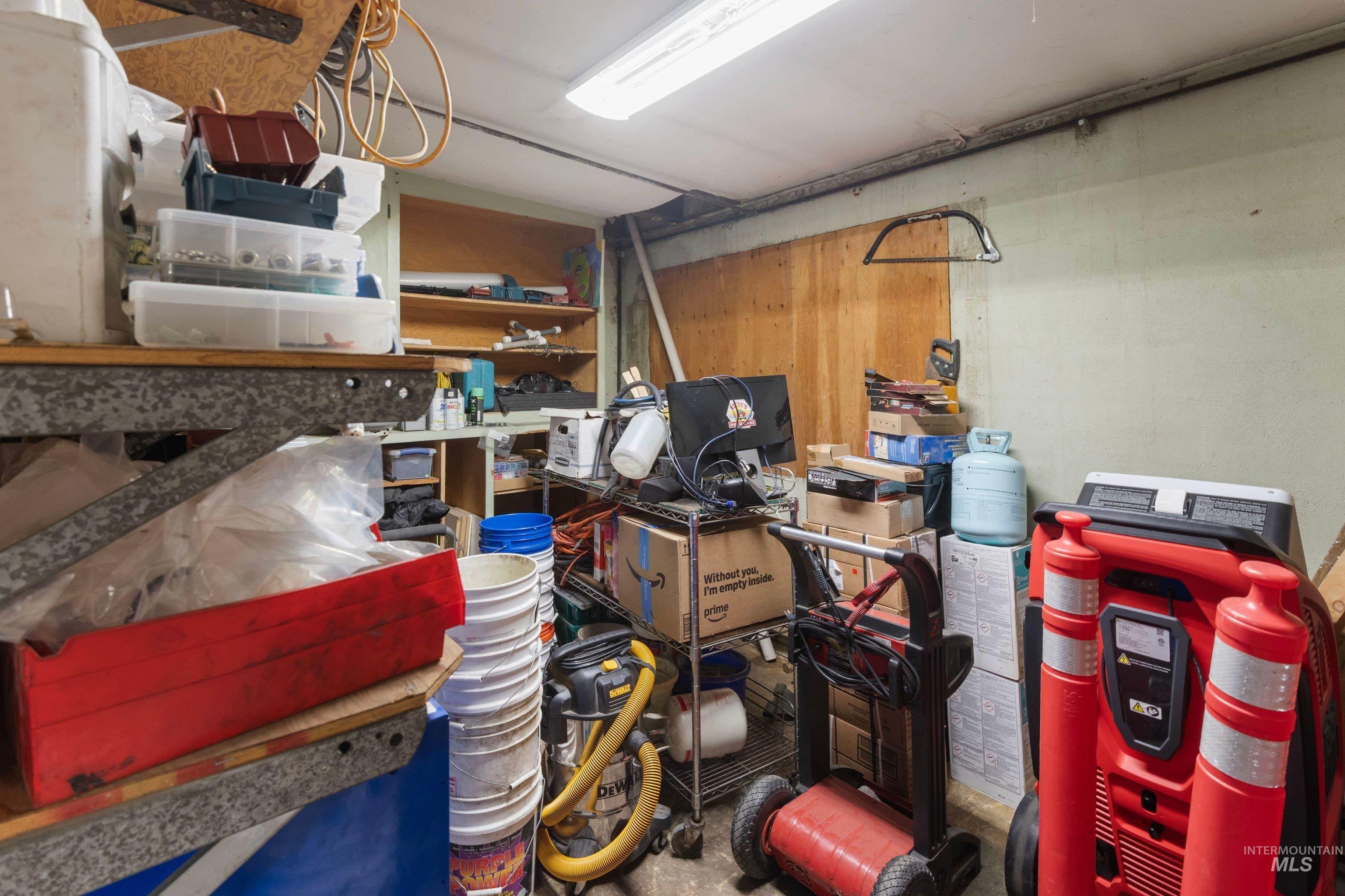 10915 W State Property Photo 29