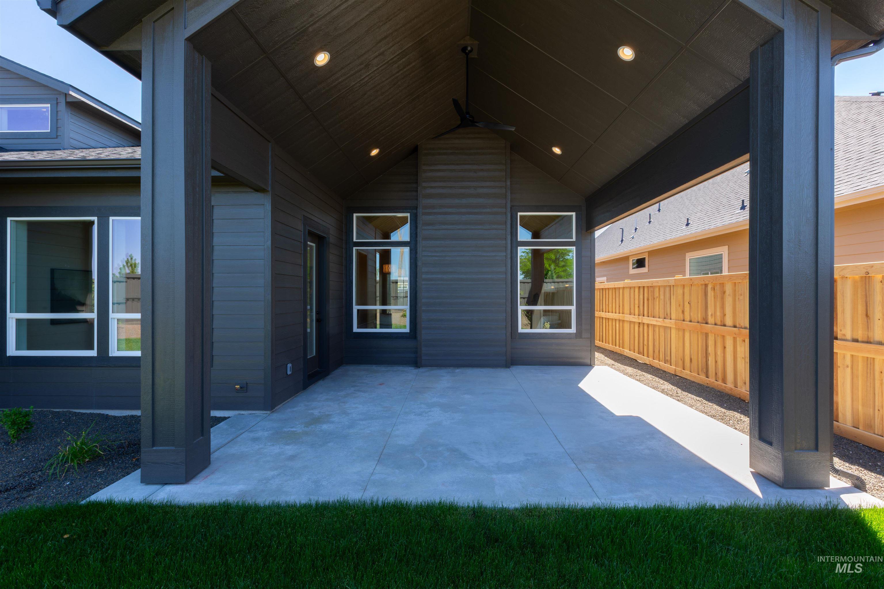 7130 S Cadence Ave Property Photo 44