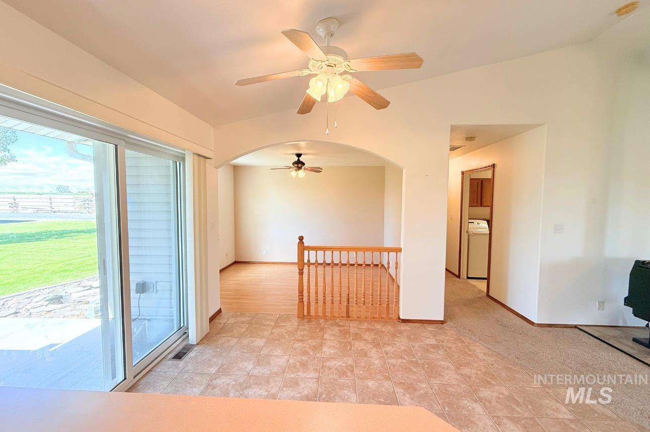 2335 Garey Lane Property Photo 11