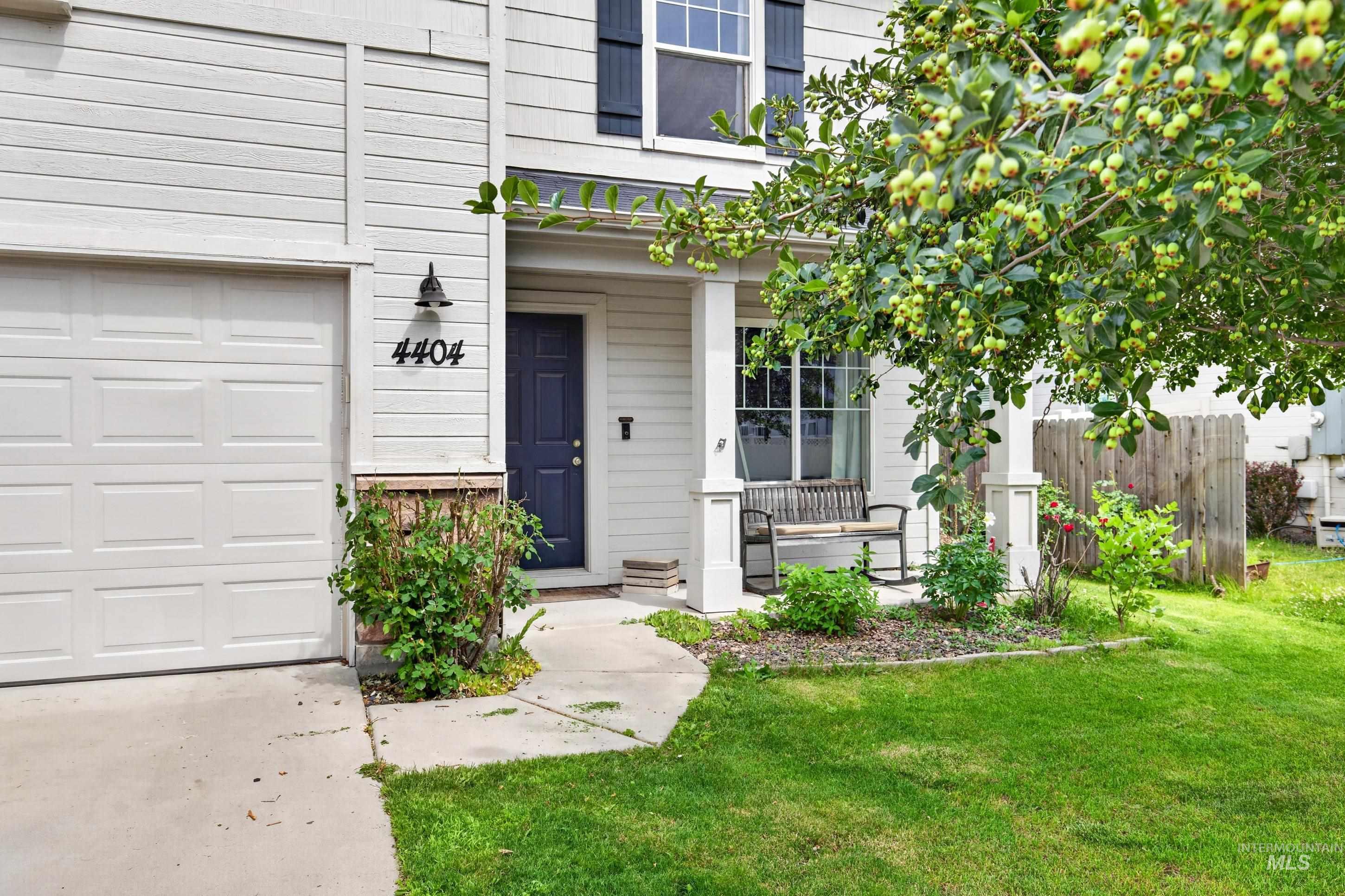 4404 N Alester Ave Property Photo 8