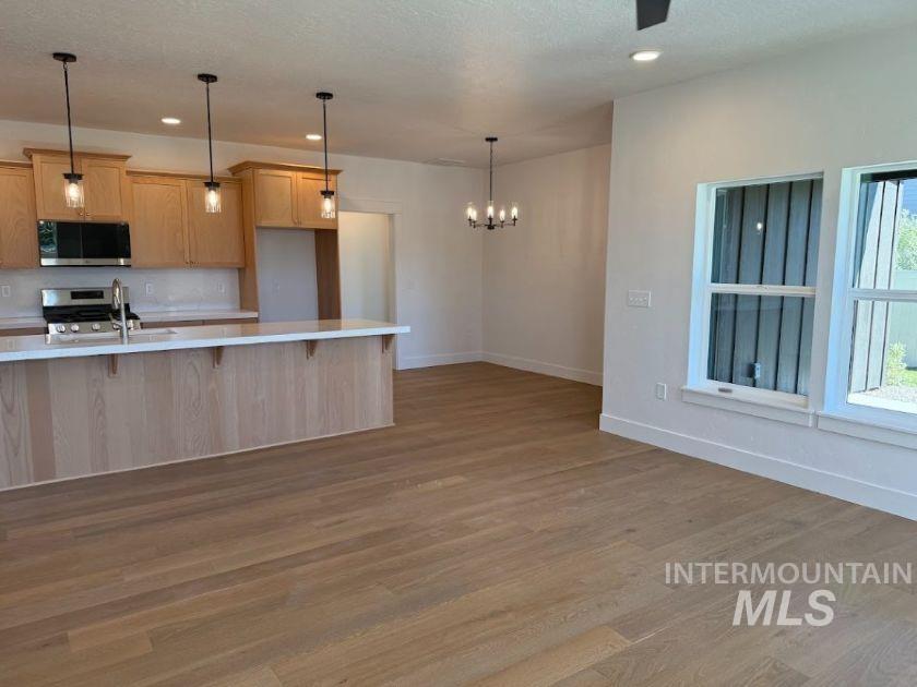 755 W Wrangler Property Photo 4