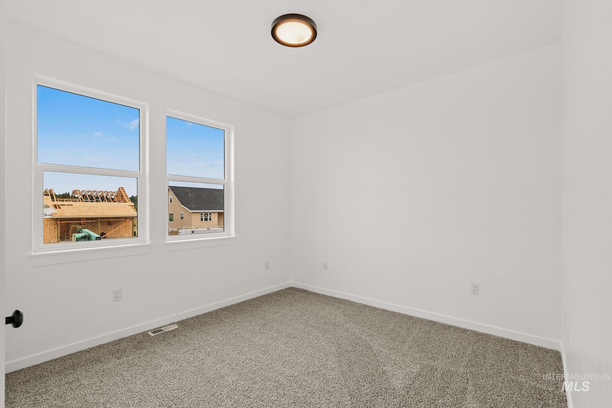 1115 Edington Avenue Property Photo 19