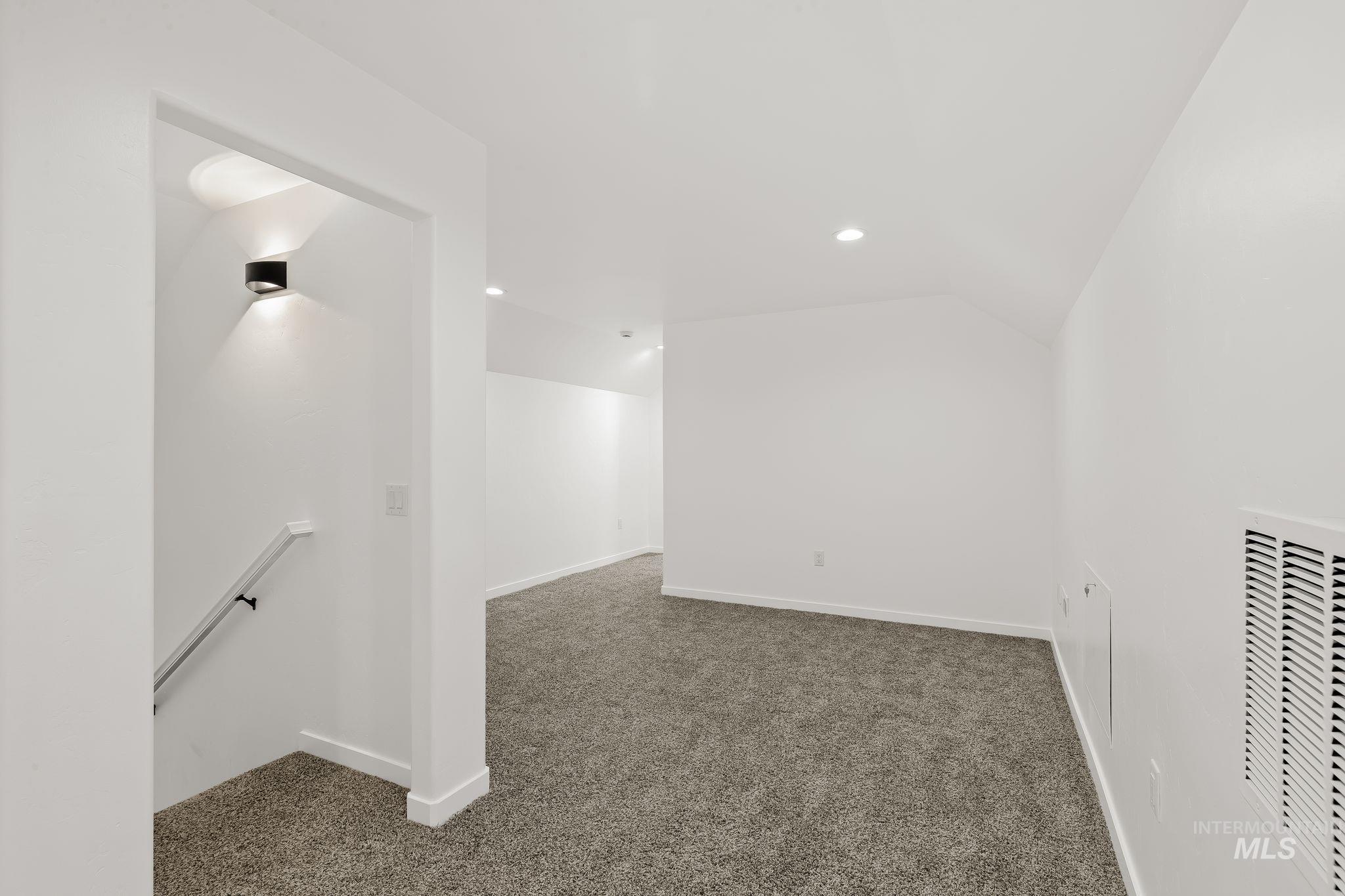 1115 Edington Avenue Property Photo 25