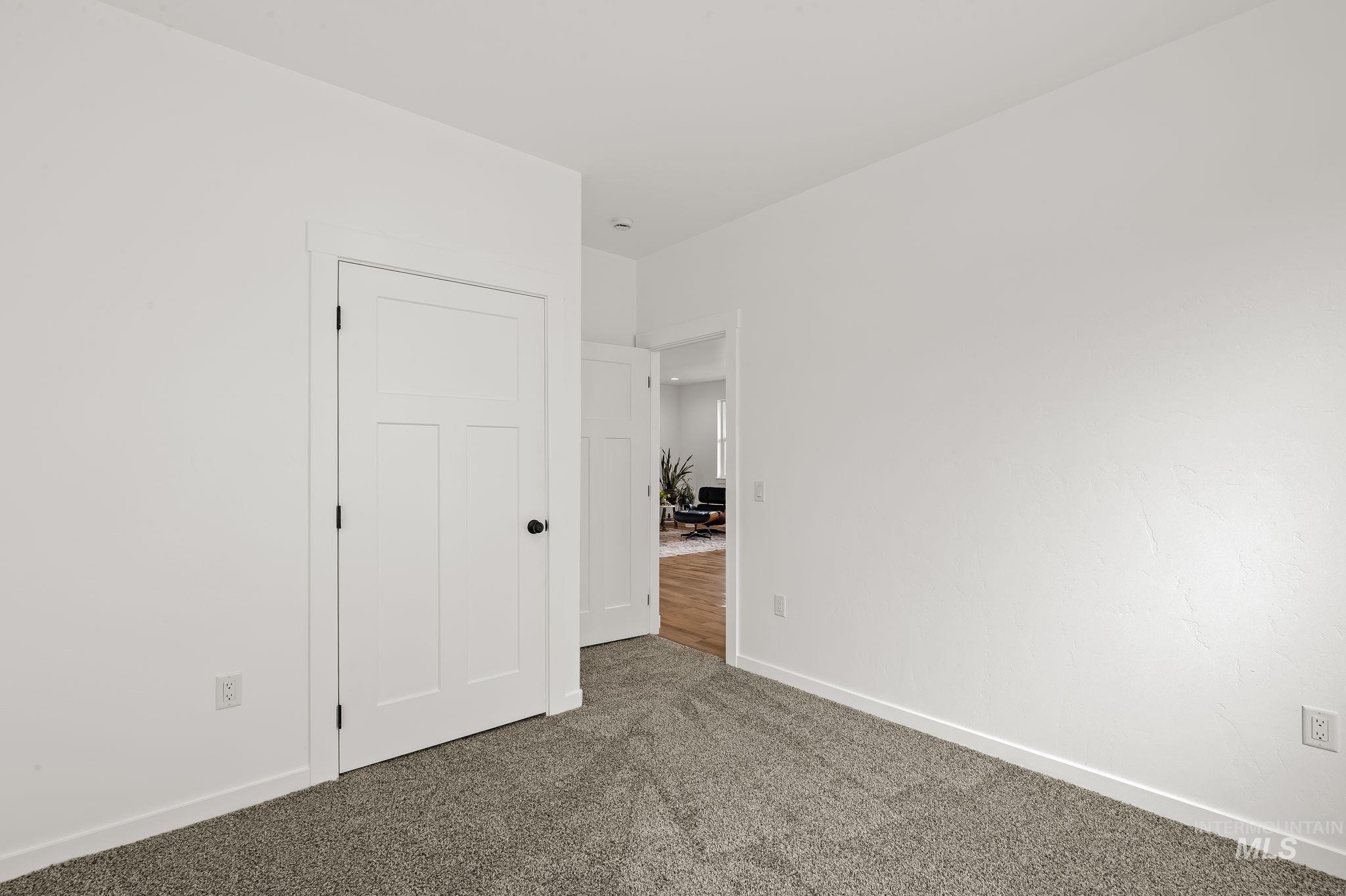 1115 Edington Avenue Property Photo 30