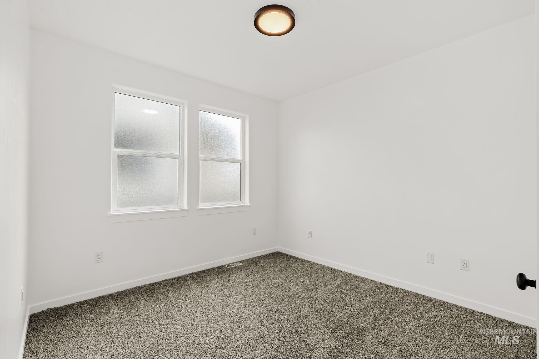 1115 Edington Avenue Property Photo 31