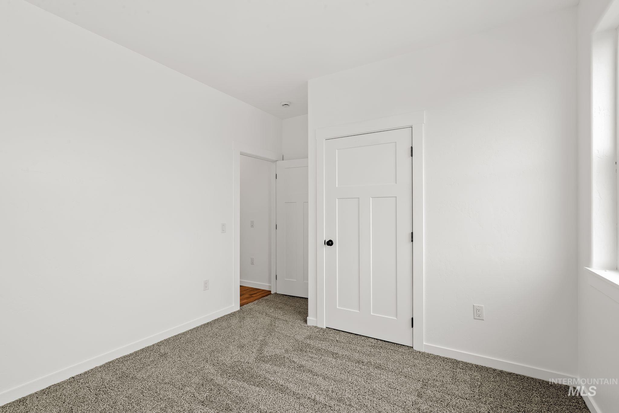 1115 Edington Avenue Property Photo 32