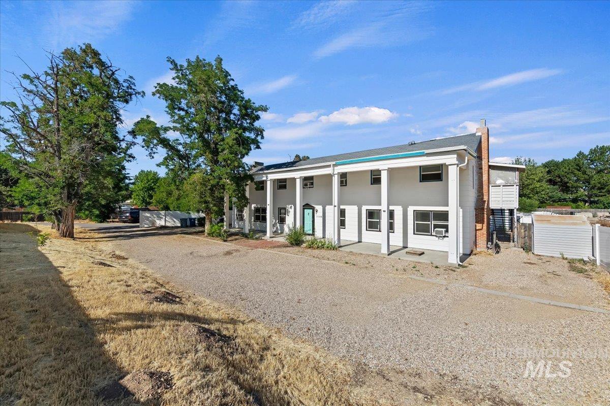 2160 S Five Mile Property Photo 4