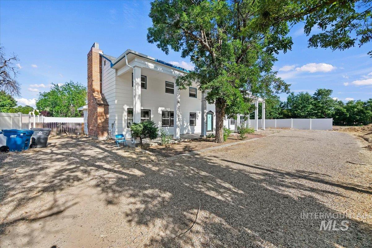 2160 S Five Mile Property Photo 6