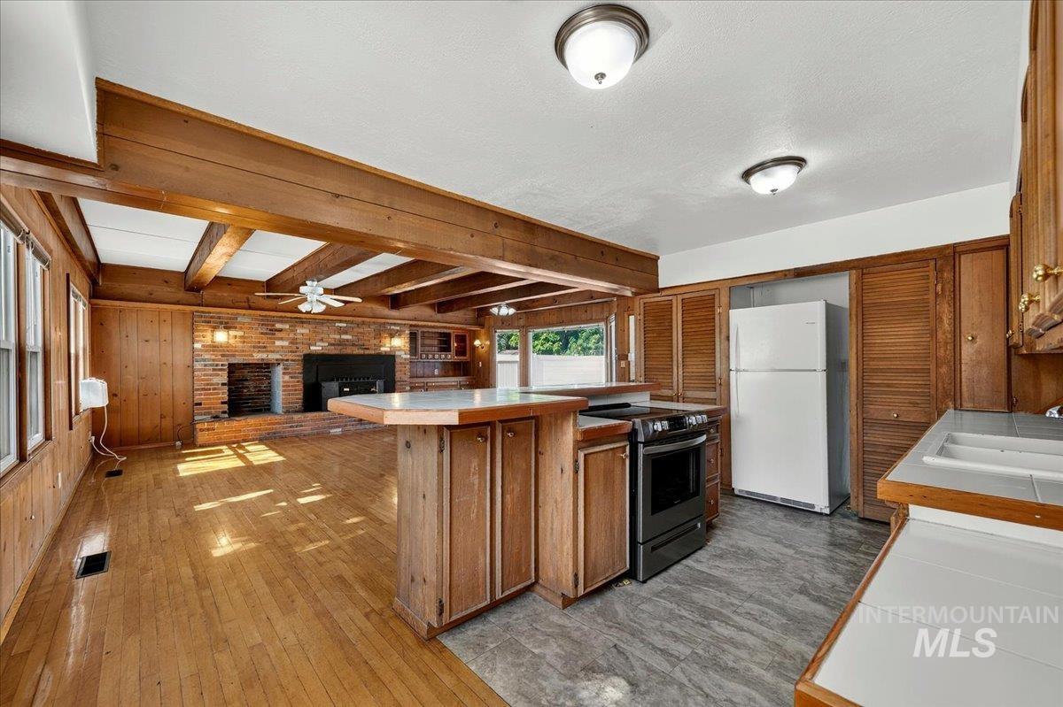 2160 S Five Mile Property Photo 13