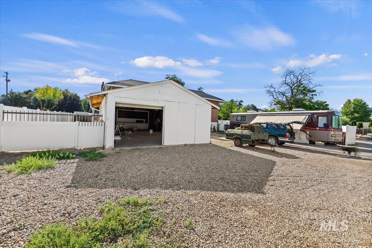 2160 S Five Mile Property Photo 36
