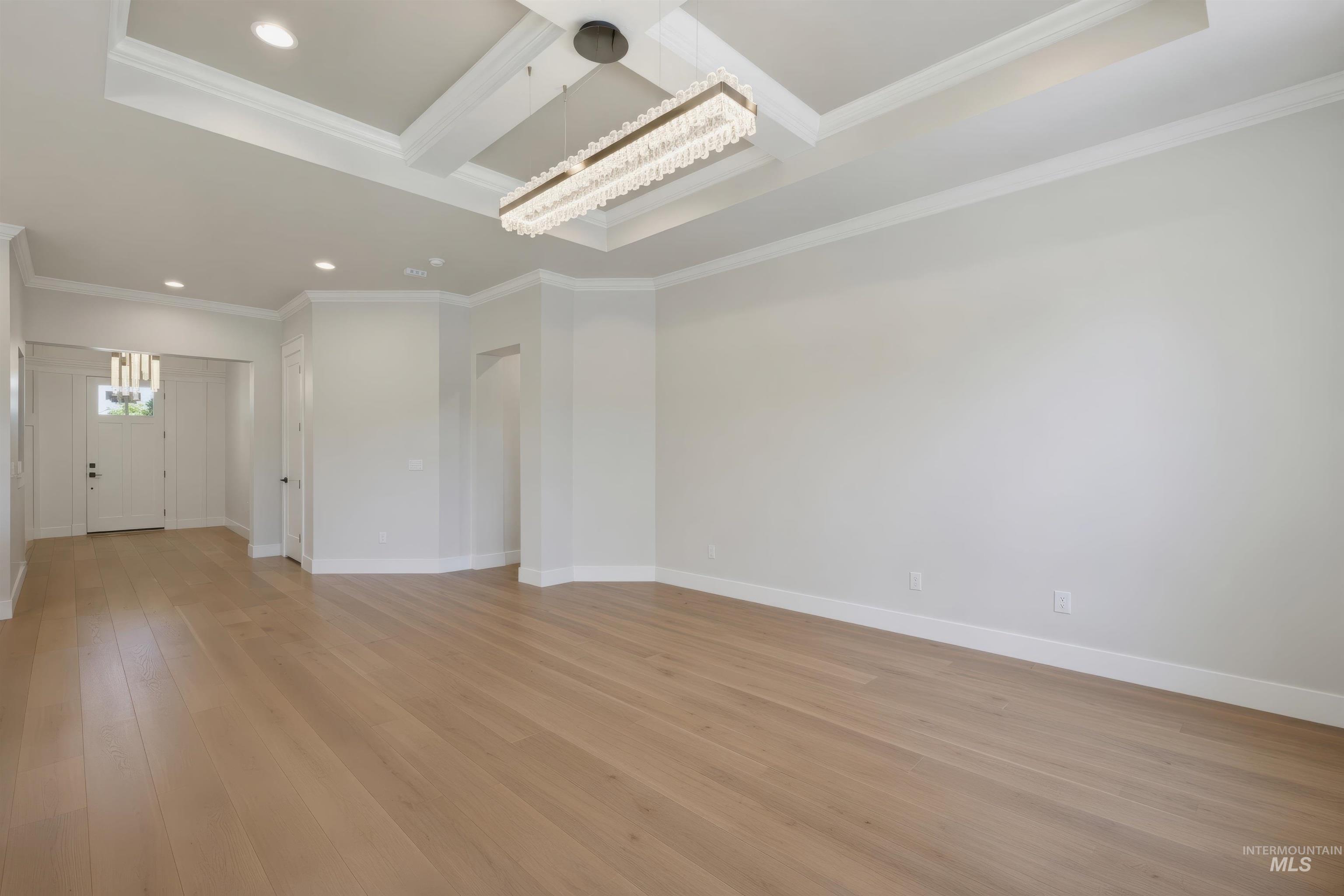 5824 S Astoria Avenue Property Photo 43
