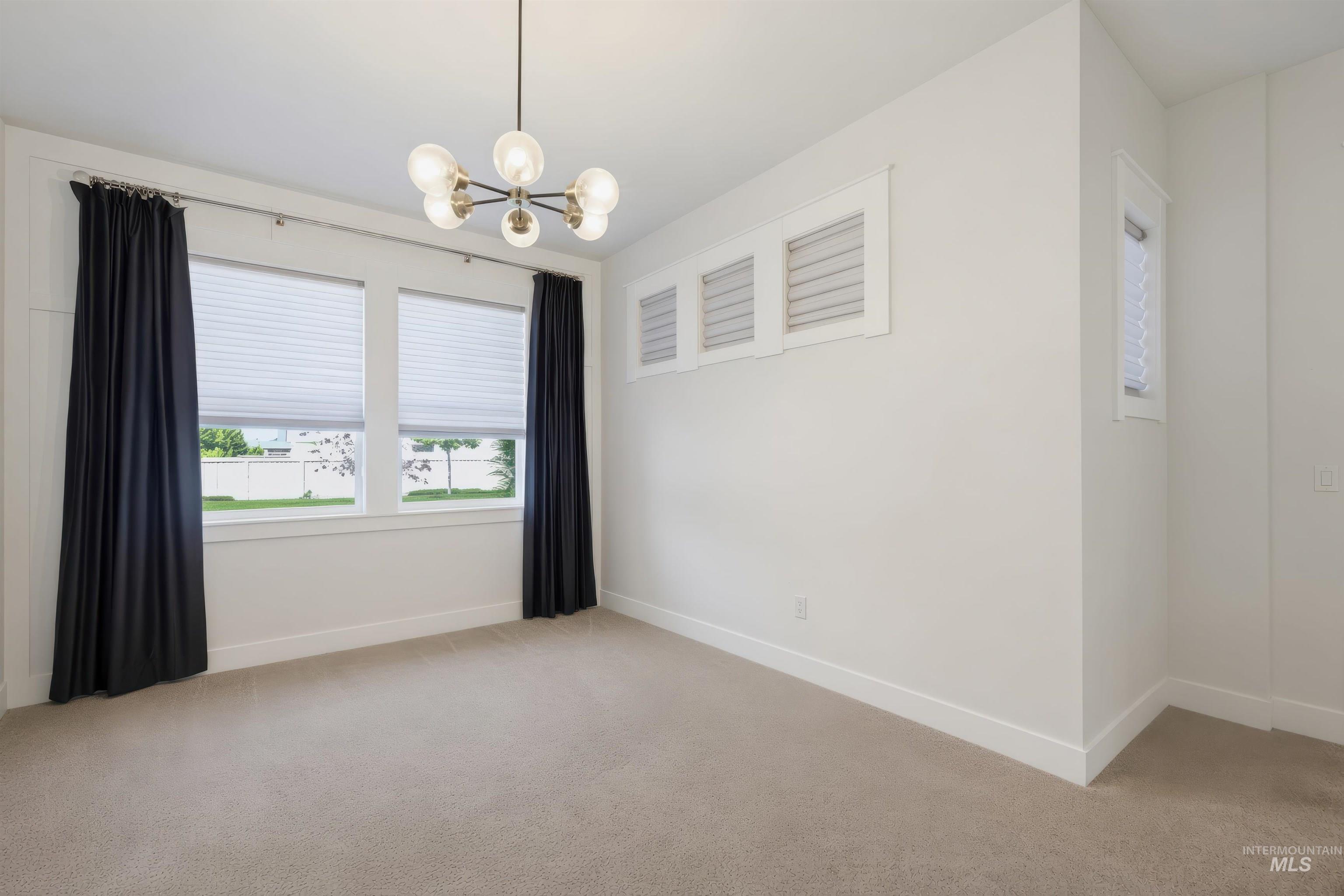 5824 S Astoria Avenue Property Photo 47