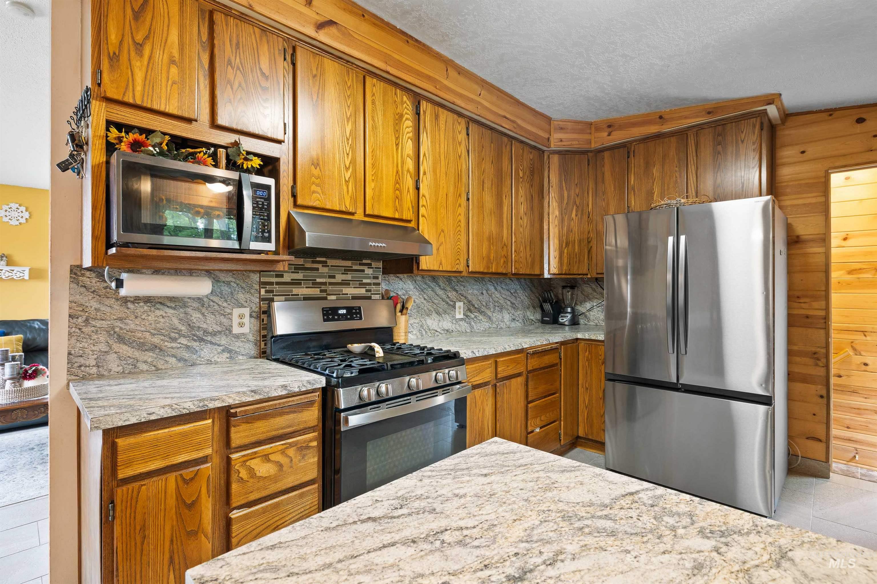 2158 Sherry Ln Property Photo 10