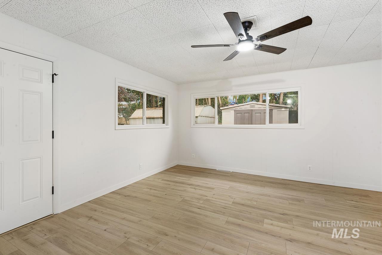 2110 S Broadmoor Dr Property Photo 22