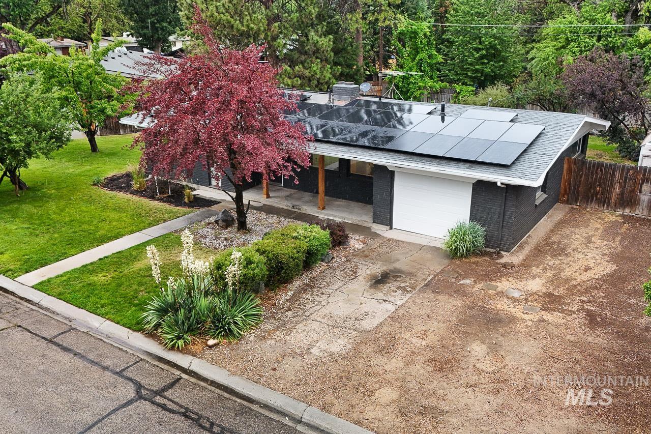 2110 S Broadmoor Dr Property Photo 34