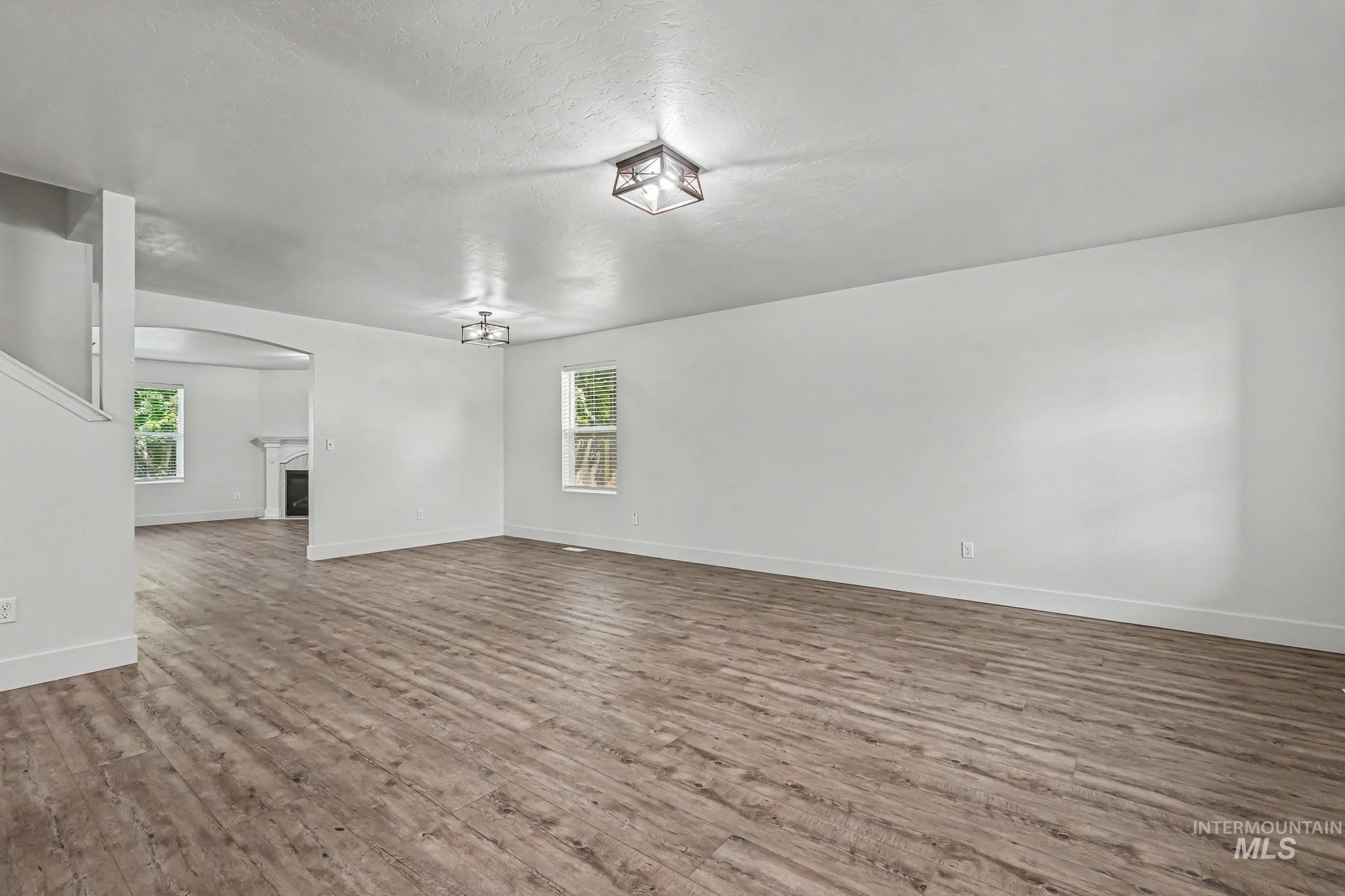 675 Gateway Property Photo 6