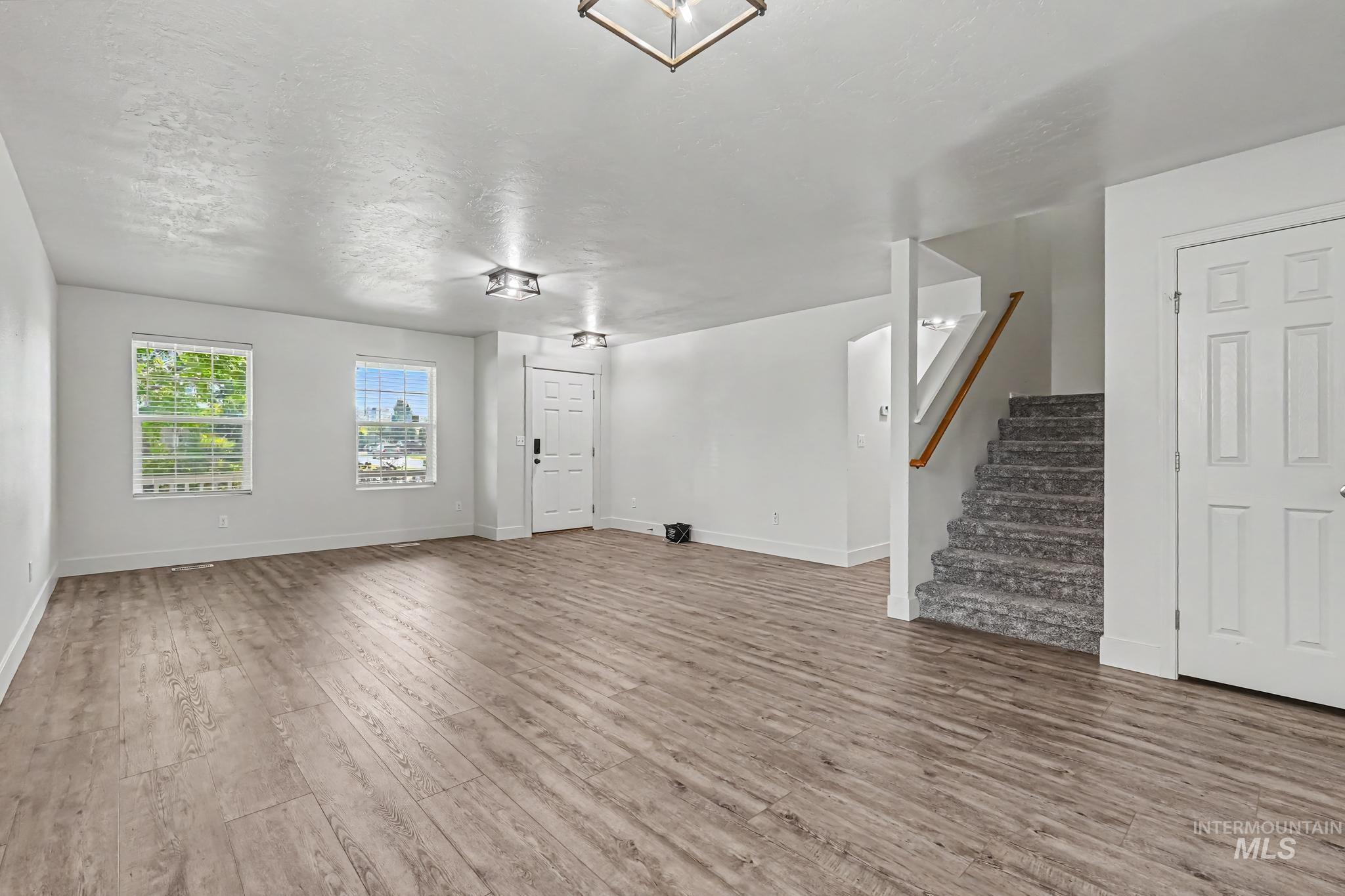 675 Gateway Property Photo 10