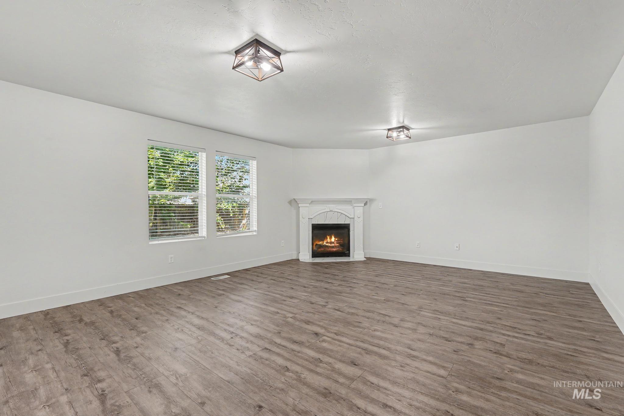 675 Gateway Property Photo 14