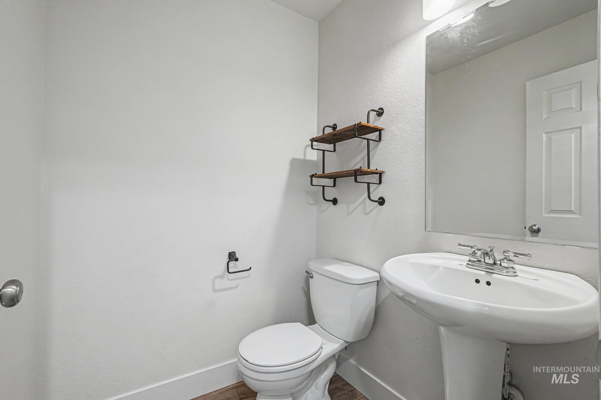 675 Gateway Property Photo 25