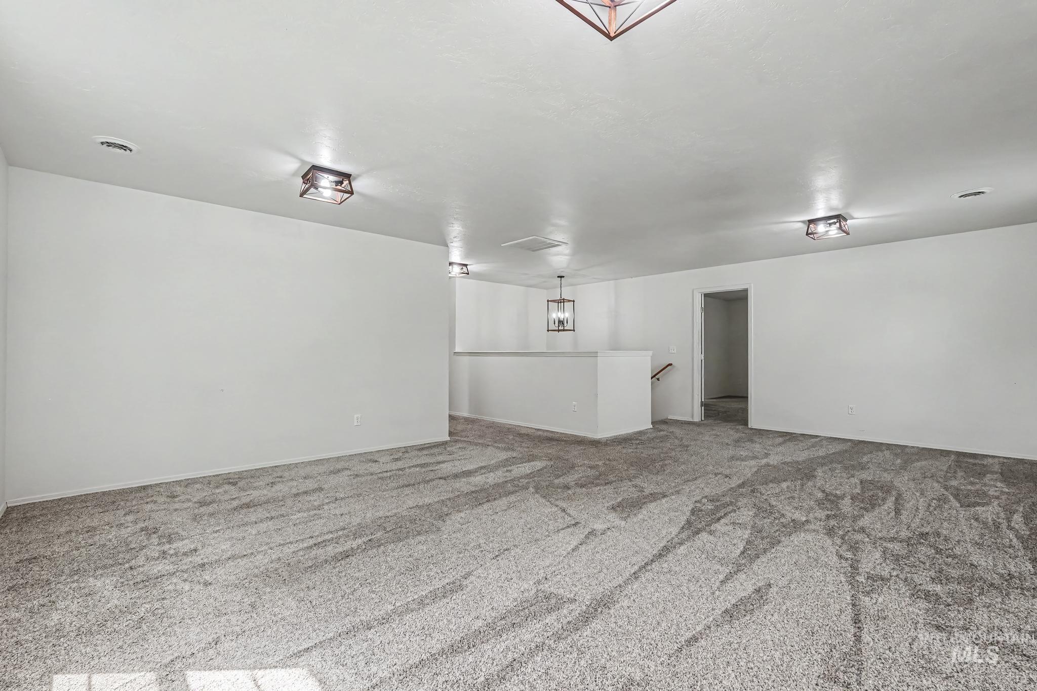 675 Gateway Property Photo 30