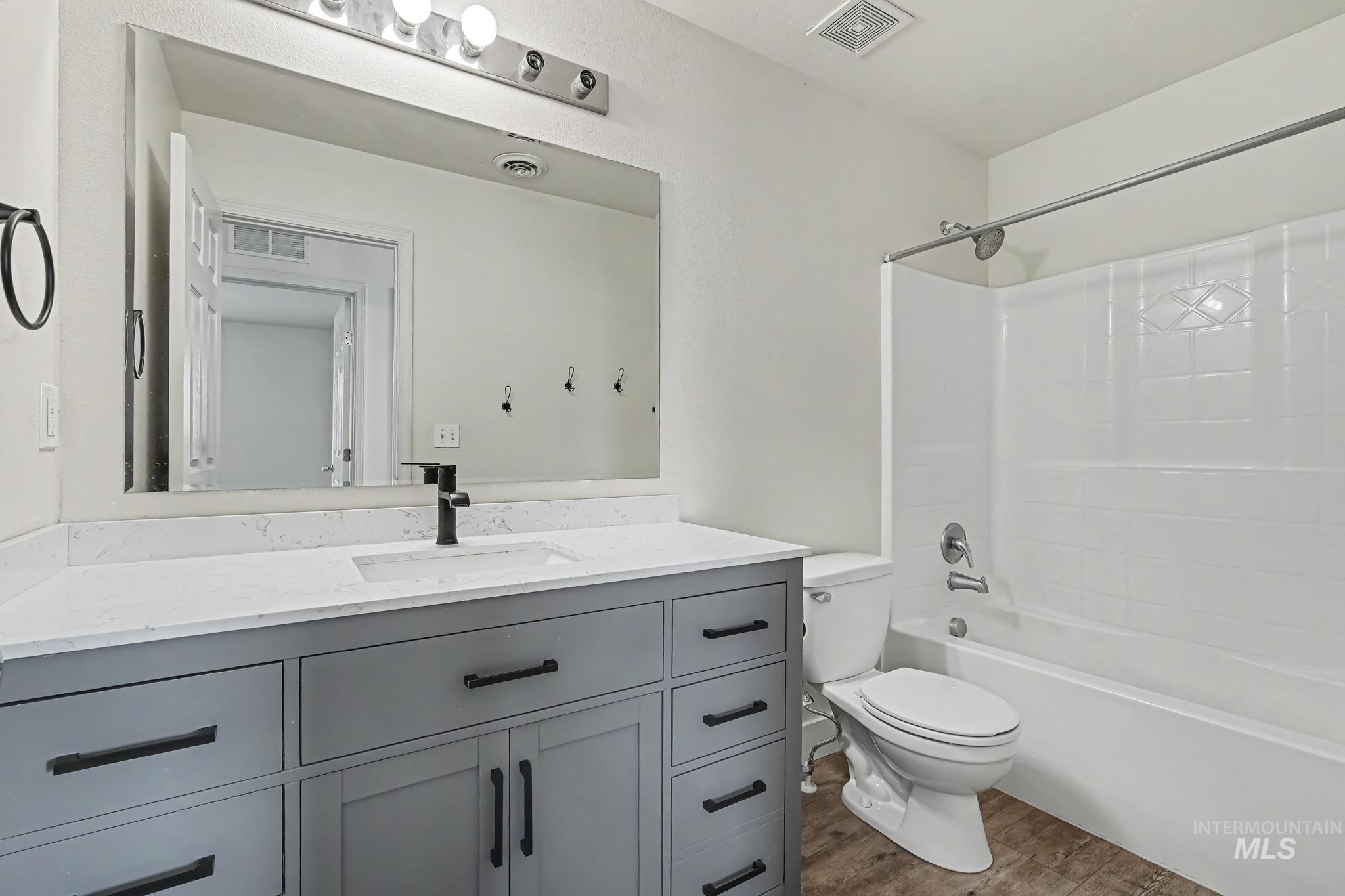675 Gateway Property Photo 37