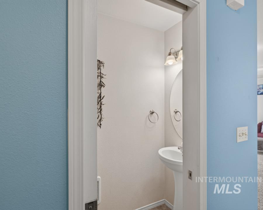 1337 Bristol Rd Property Photo 3