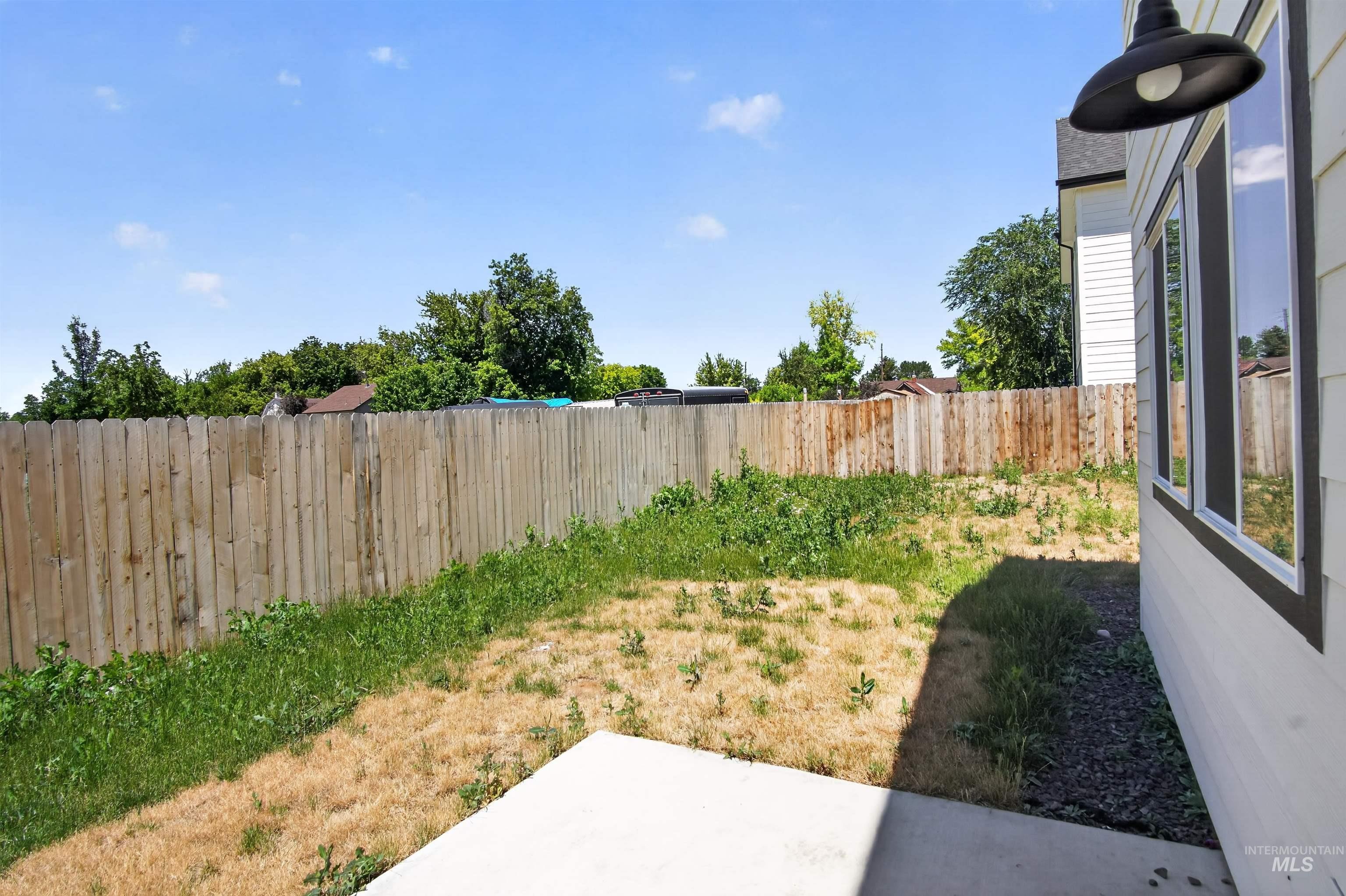 127 N Trifecta Lane Property Photo 2
