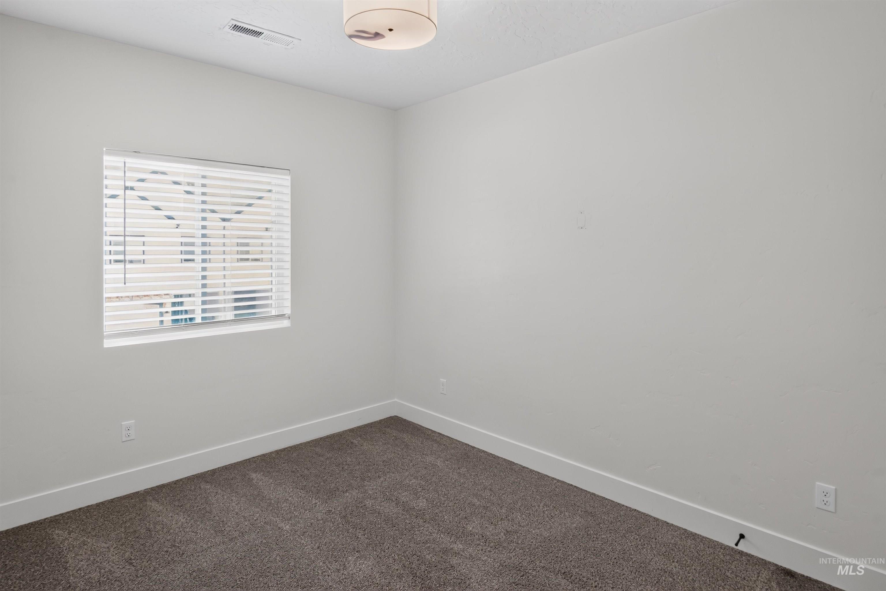 127 N Trifecta Lane Property Photo 10