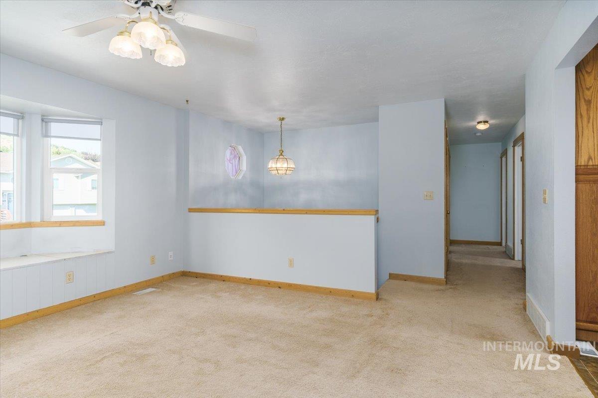 1036 Camas Ln Property Photo 17