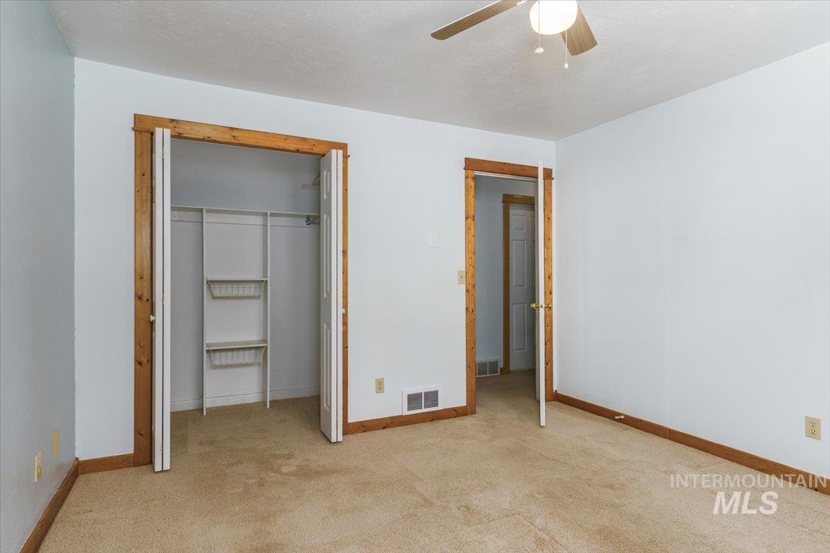 1036 Camas Ln Property Photo 19