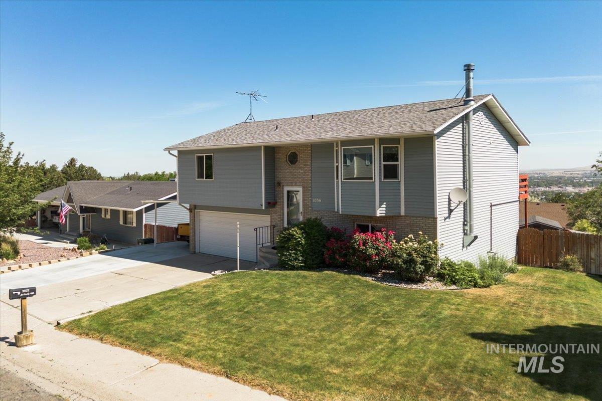 1036 Camas Ln Property Photo 28