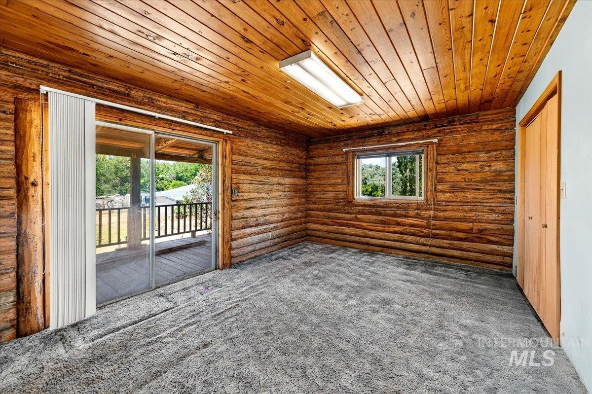 14211 Lake Shore Dr. Property Photo 13