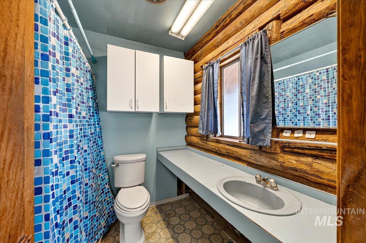 14211 Lake Shore Dr. Property Photo 15