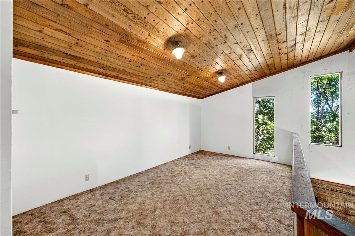 14211 Lake Shore Dr. Property Photo 16